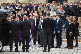 Funeral Service For Philippine - Versailles