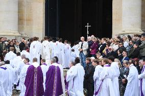 Funeral Service For Philippine - Versailles