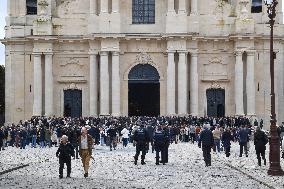 Funeral Service For Philippine - Versailles