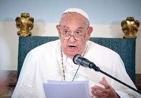 Pope Francis Meets Belgium's Civil Authorities - Laeken