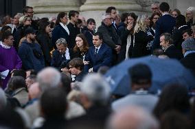 Funeral Service For Philippine - Versailles