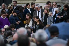 Funeral Service For Philippine - Versailles