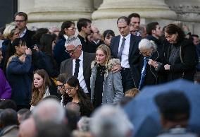 Funeral Service For Philippine - Versailles