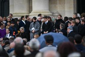 Funeral Service For Philippine - Versailles