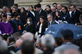 Funeral Service For Philippine - Versailles