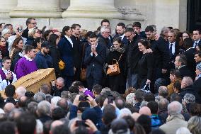 Funeral Service For Philippine - Versailles