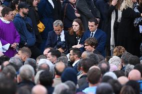 Funeral Service For Philippine - Versailles