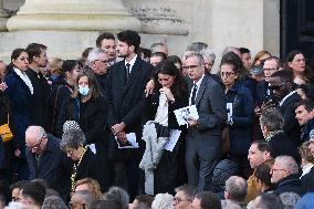 Funeral Service For Philippine - Versailles