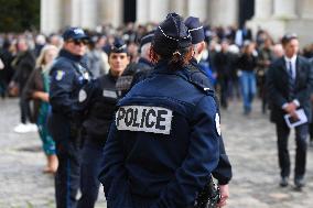 Funeral Service For Philippine - Versailles