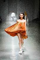 PFW - Caroline Hu Runway