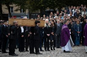 Funeral Service For Philippine - Versailles