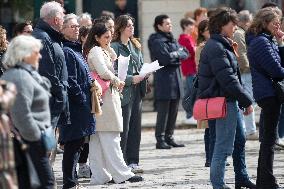 Funeral Service For Philippine - Versailles