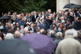 Funeral Service For Philippine - Versailles