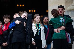 Funeral Service For Philippine - Versailles