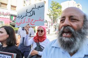 Protest As Parliament Debates Electoral Law Amendment In Tunis