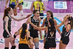 International Trophie ''Una Squadra Per Un Sorriso'':  Wash4green Pinerolo V VakifBank Spor Kulubu