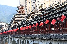 Chinese Celebrate National Day in Tongren