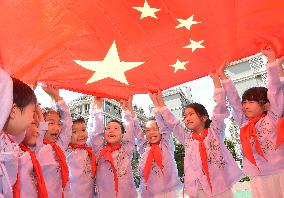 Pupils Celebrate National Day in Hefei