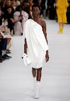 PFW - Issey Miyake Runway