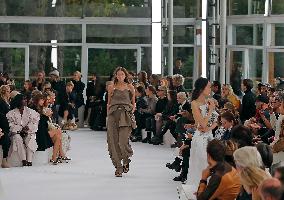 PFW - Issey Miyake Runway