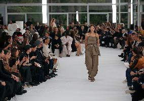 PFW - Issey Miyake Runway