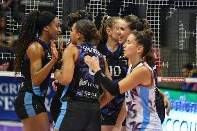 International Trophie ''Una Squadra Per Un Sorriso'':  Wash4green Pinerolo V VakifBank Spor Kulubu