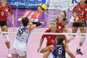 International Trophie ''Una Squadra Per Un Sorriso'':  Wash4green Pinerolo V VakifBank Spor Kulubu