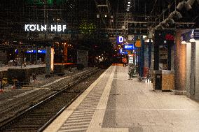 No Transit Service At Cologne Central Station From Friday Night To Early Saturday Morning