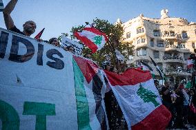 Demonstration In Barcelona During The General Strike For Palestine.