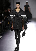 PFW - Junya Watanabe Runway