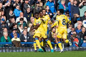 Everton FC v Crystal Palace FC - Premier League