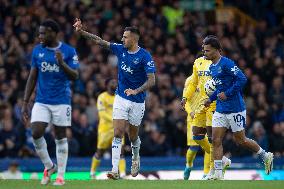 Everton FC v Crystal Palace FC - Premier League