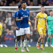 Everton FC v Crystal Palace FC - Premier League