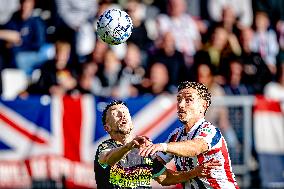 Willem II Tilburg v PSV - Eredivisie