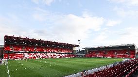 Barnsley v Stockport County - Sky Bet League 1