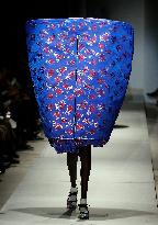 PFW - Comme Des Garcons Runway