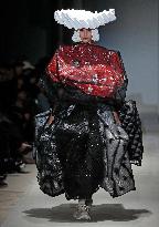 PFW - Comme Des Garcons Runway