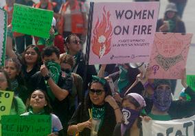 Global Day Of Action In Favour Of Legal, Free, Safe And Free Abortion In Mexico And Latin America