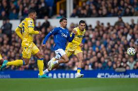 Everton FC v Crystal Palace FC - Premier League