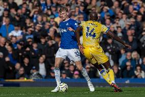 Everton FC v Crystal Palace FC - Premier League