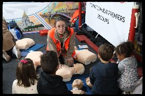 Rachida Dati Visits Malar Fire Station - Paris