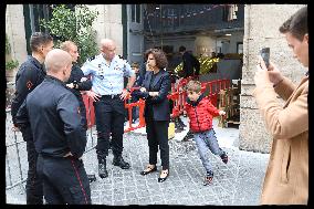 Rachida Dati Visits Malar Fire Station - Paris