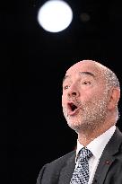 Pierre Moscovici On Dimanche En Politique - Paris