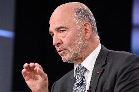 Pierre Moscovici On Dimanche En Politique - Paris