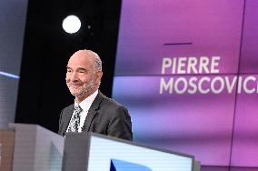 Pierre Moscovici On Dimanche En Politique - Paris