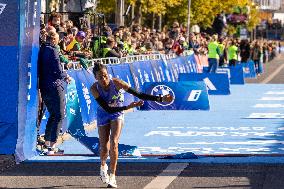 Ethiopian Runners Dominate The 50th Berlin Marathon