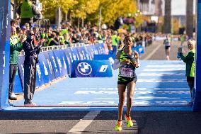 Ethiopian Runners Dominate The 50th Berlin Marathon