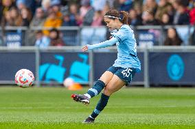 Manchester City v Brighton & Hove Albion - Barclays Women's Super League