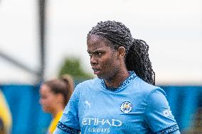 Manchester City v Brighton & Hove Albion - Barclays Women's Super League