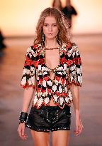 PFW - Isabel Marant Runway